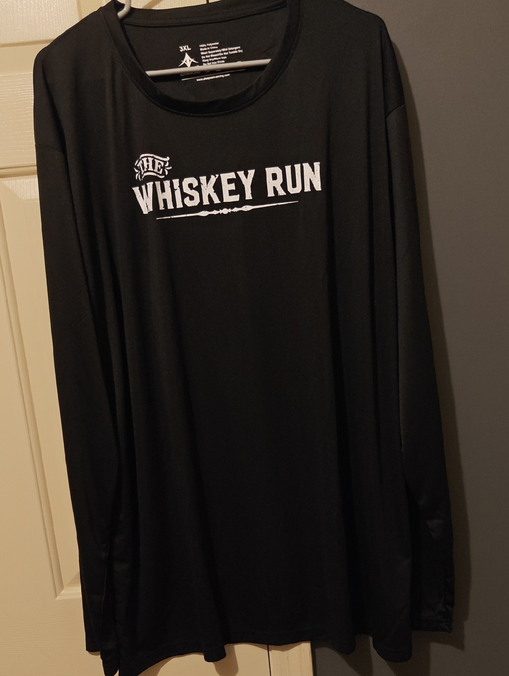 Men's Black Long-Sleeve Shirt